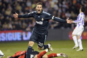 开云体育在线-凯塞多状态火热，喀麦隆险胜里昂，非洲足球崛起的双重奏鸣