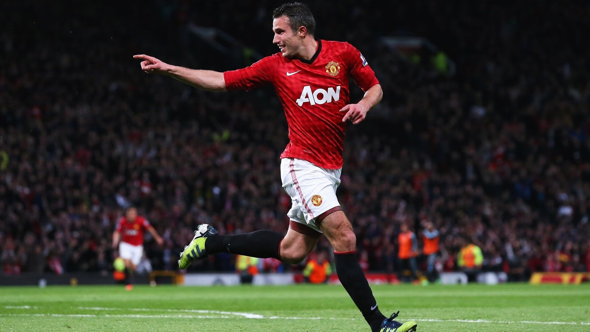 当利拉德在英超接管比赛，广厦队如何压制火箭？